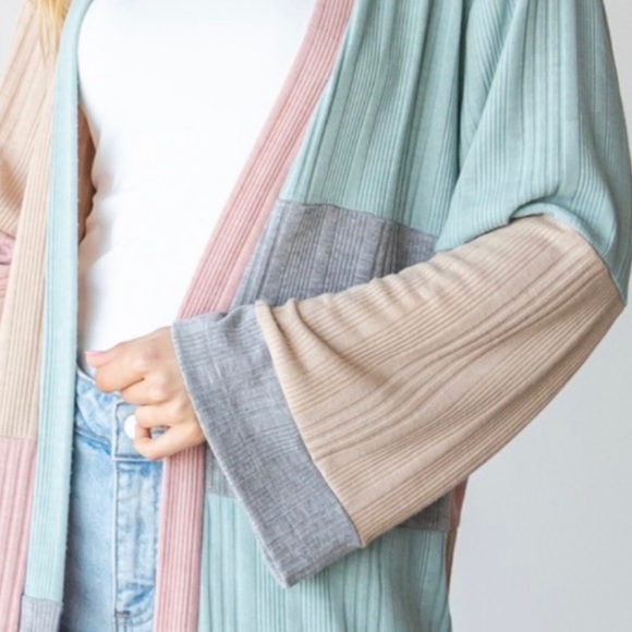 💼 Pastel Color Block Cardigan ~ Long Body ~ Made in USA - Picture 7 of 8